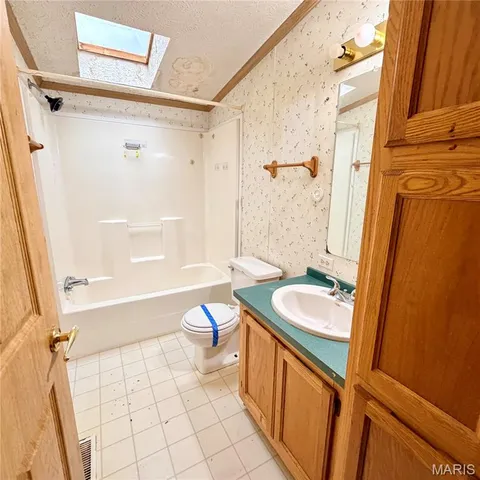 $145,000 | 27110 Stoddard Drive, Laquey, MO 65534