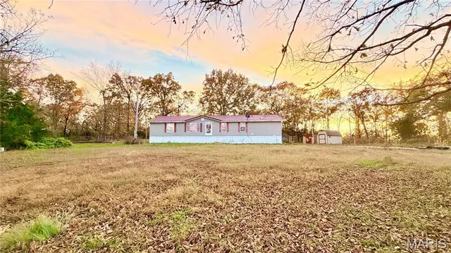 $160,000 | 27110 Stoddard Drive, Laquey, MO 65534