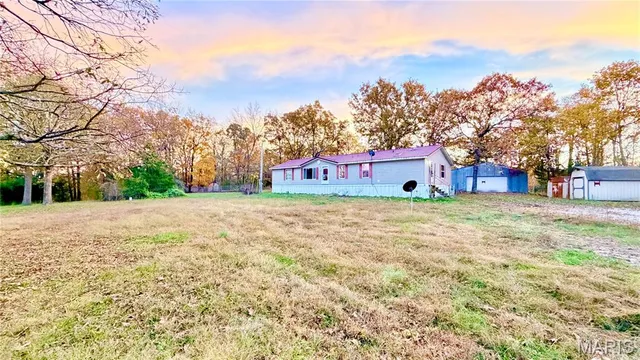 $160,000 | 27110 Stoddard Drive, Laquey, MO 65534