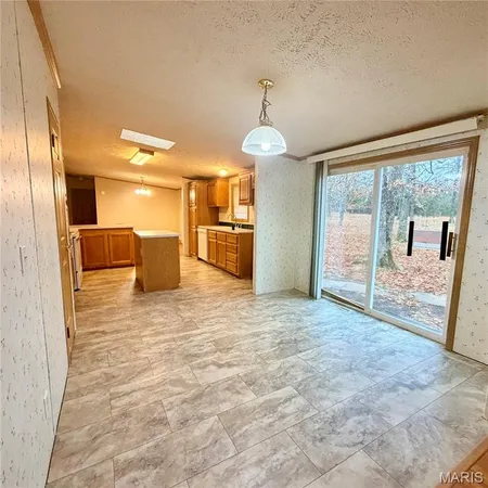 $145,000 | 27110 Stoddard Drive, Laquey, MO 65534