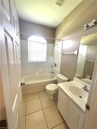 $2,100 | 286 Justene Circle, Lehigh Acres, FL 33936