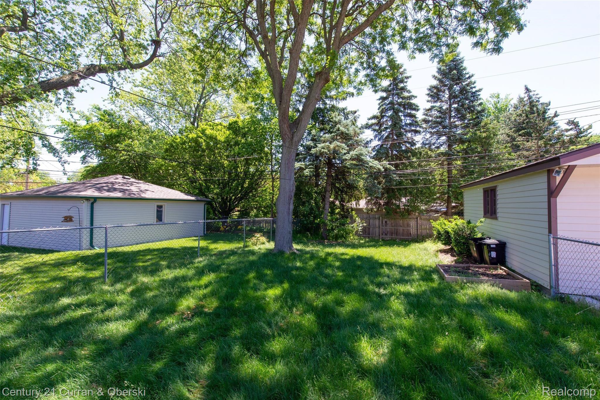 1909 Massoit Road Royal Oak, MI 48073 - Photo 26 of 30 Backyard Views