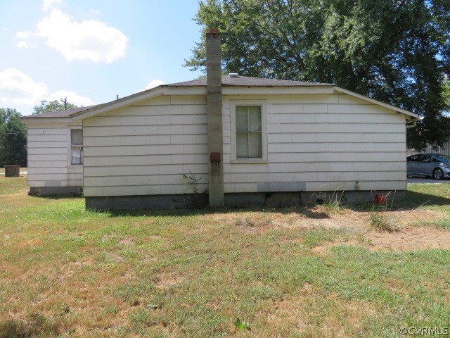 12608 Beach Road Chesterfield, VA 23832 - Photo 5 of 37 a front view of house with yard