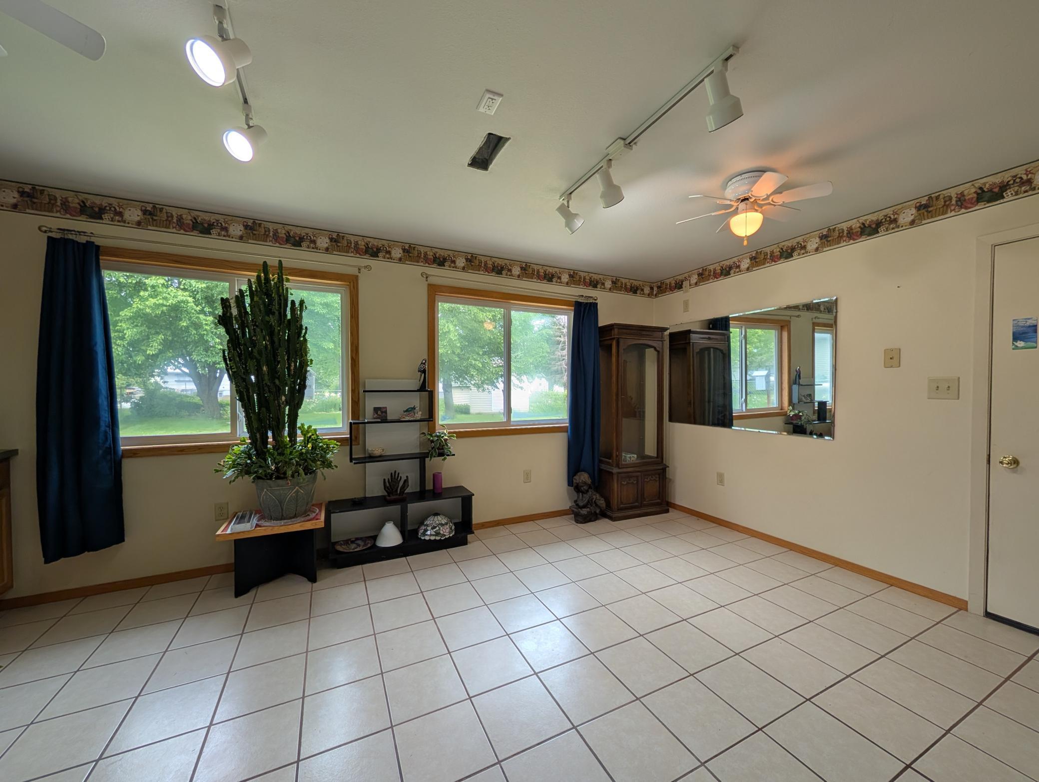 501 Prospect Street Milroy, MN 56263 - Photo 13 of 21