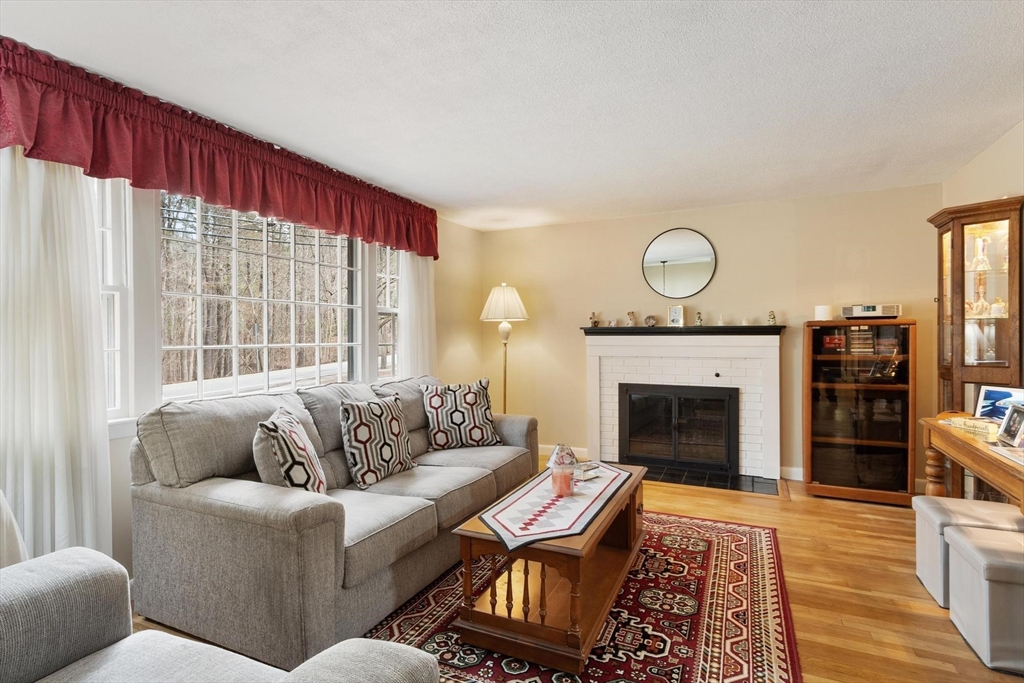 44 Patten Road Westford, MA 01886 - Photo 10 of 41