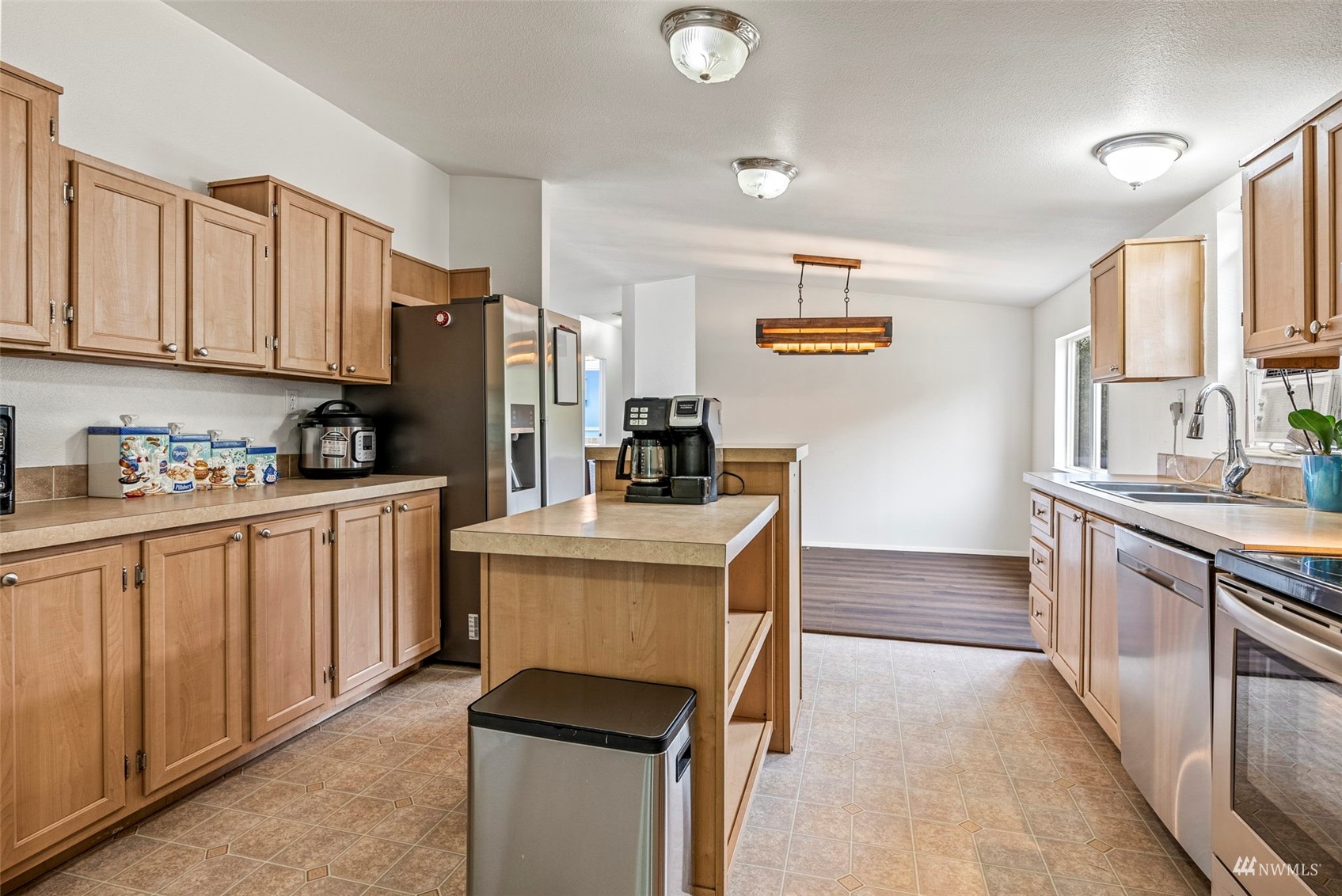 174 Hall Road Silverlake, WA 98645 - Photo 8 of 25 Gallery Image 8