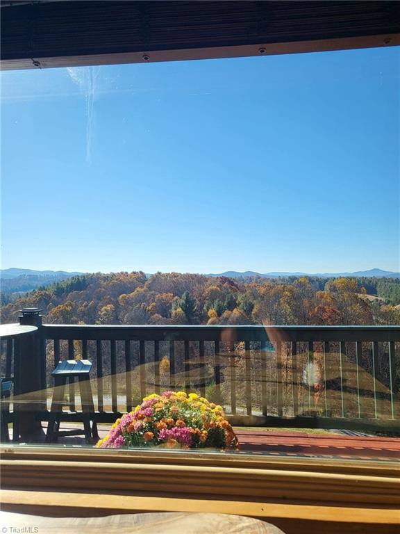 139 Thunder Road Piney Creek, NC 28663 - Photo 34 of 43