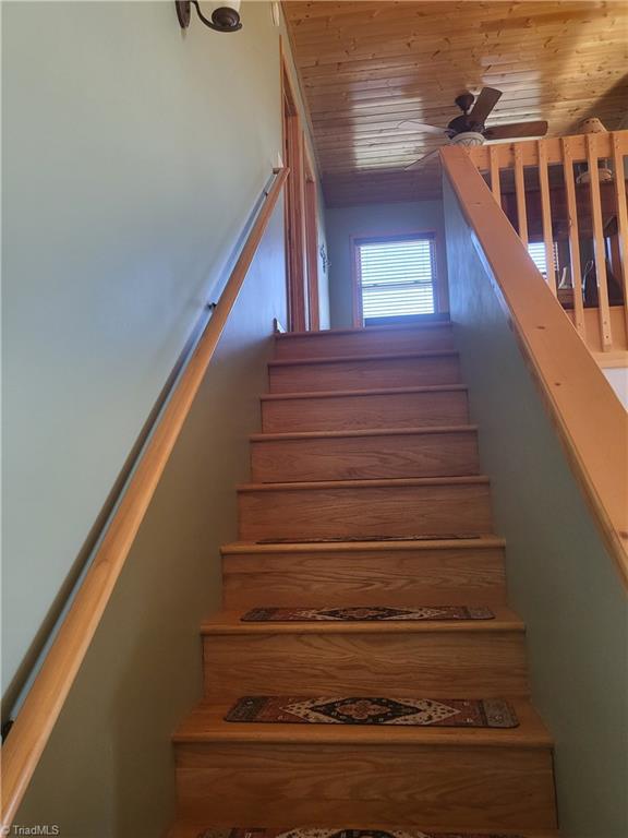 139 Thunder Road Piney Creek, NC 28663 - Photo 35 of 43