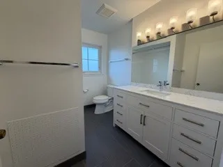 $2,650 | 1332 Greenwillow Lane, Unit 3, Glenview, IL 60025
