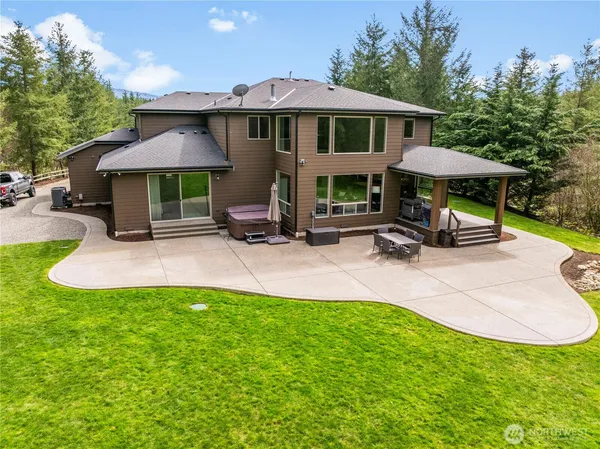 $2,395,000 | 31538 Southeast 278th Place, Ravensdale, WA 98051