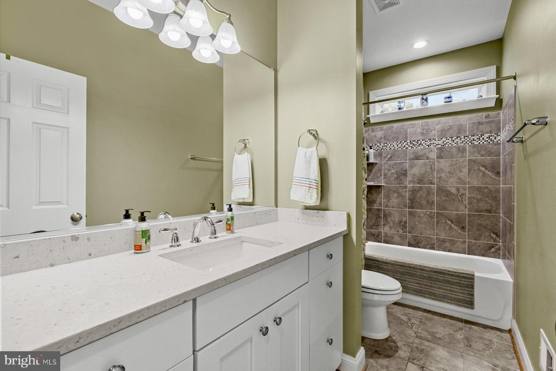 5885 Moore Road Marshall, VA 20115 - Photo 19 of 25