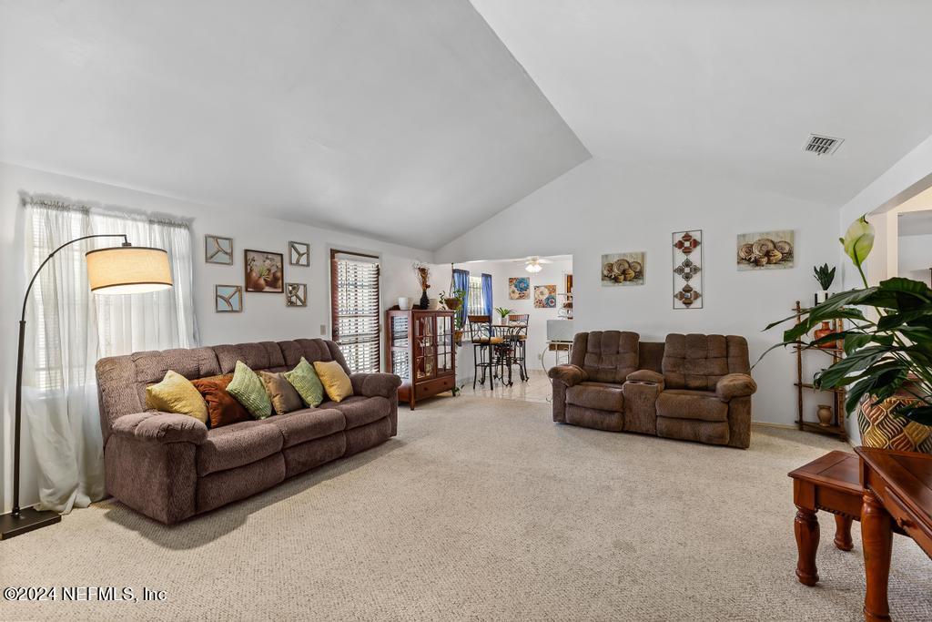 2452 Justin Road East Jacksonville, FL 32210 - Photo 10 of 32 2452 Justine Rd E-15