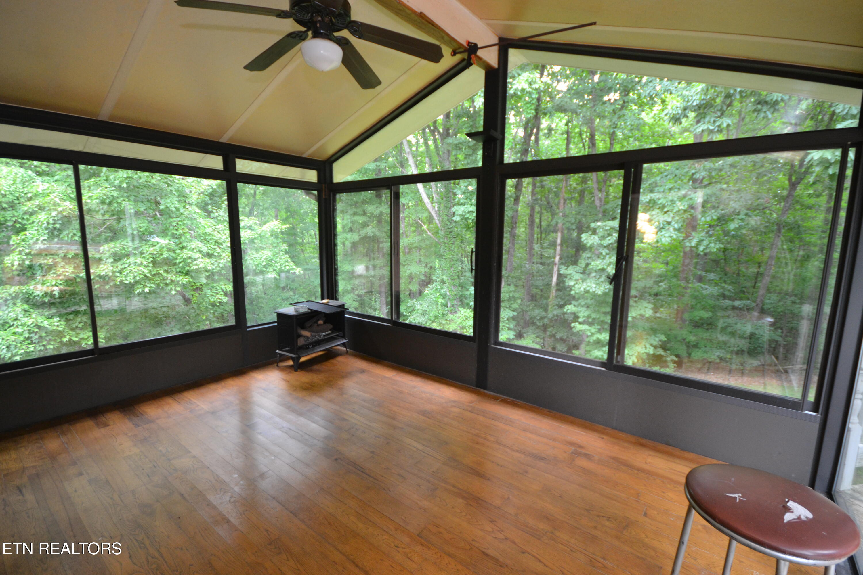 6703 Cate Road Powell, TN 37849 - Photo 9 of 23 Sunroom
