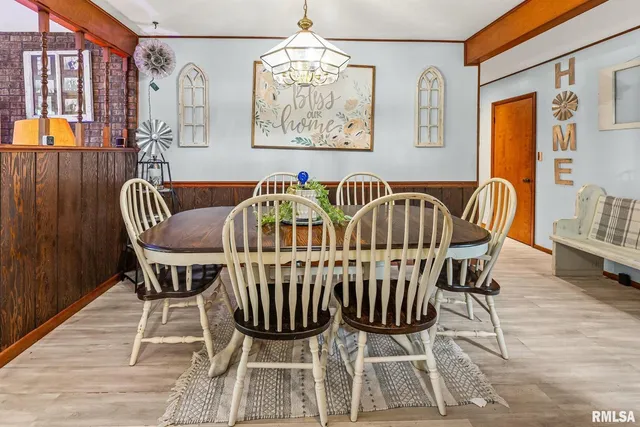 $177,000 | 17 Crestwood Lane, Centralia, IL 62801