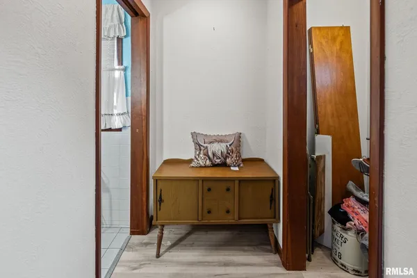 $160,000 | 17 Crestwood Lane, Centralia, IL 62801