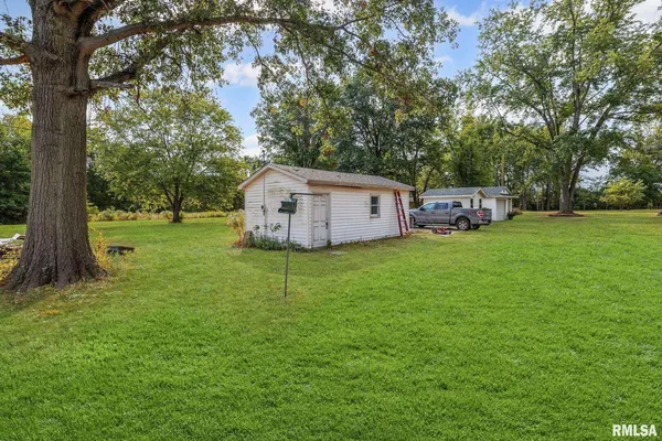 $160,000 | 17 Crestwood Lane, Centralia, IL 62801