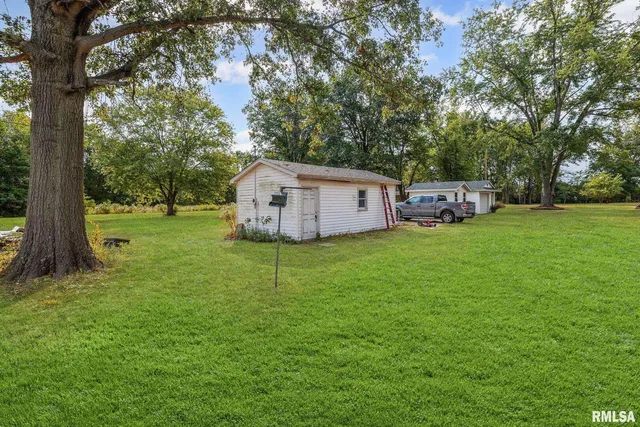 $177,000 | 17 Crestwood Lane, Centralia, IL 62801