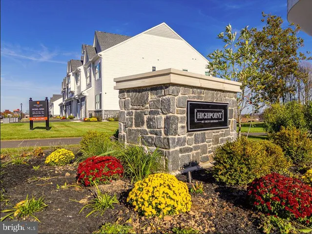 $725,569 | 261 Foxhedge Road, Chalfont, PA 18914