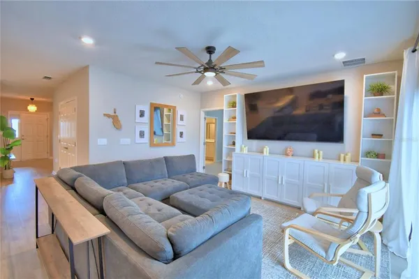 $469,000 | 635 Vista View Ln Lake, Lake Wales, FL 33853