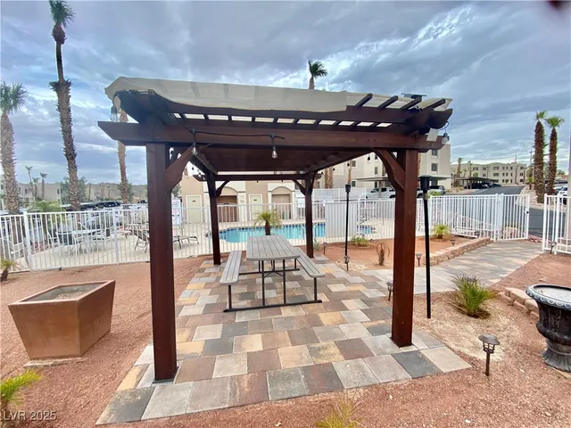 $149,990 | 2064 Mesquite Lane, Unit 102, Laughlin, NV 89029