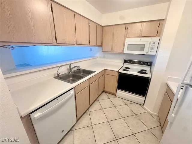 $149,990 | 2064 Mesquite Lane, Unit 102, Laughlin, NV 89029