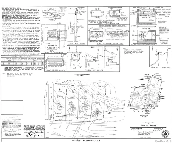 a black and white photo of a living room