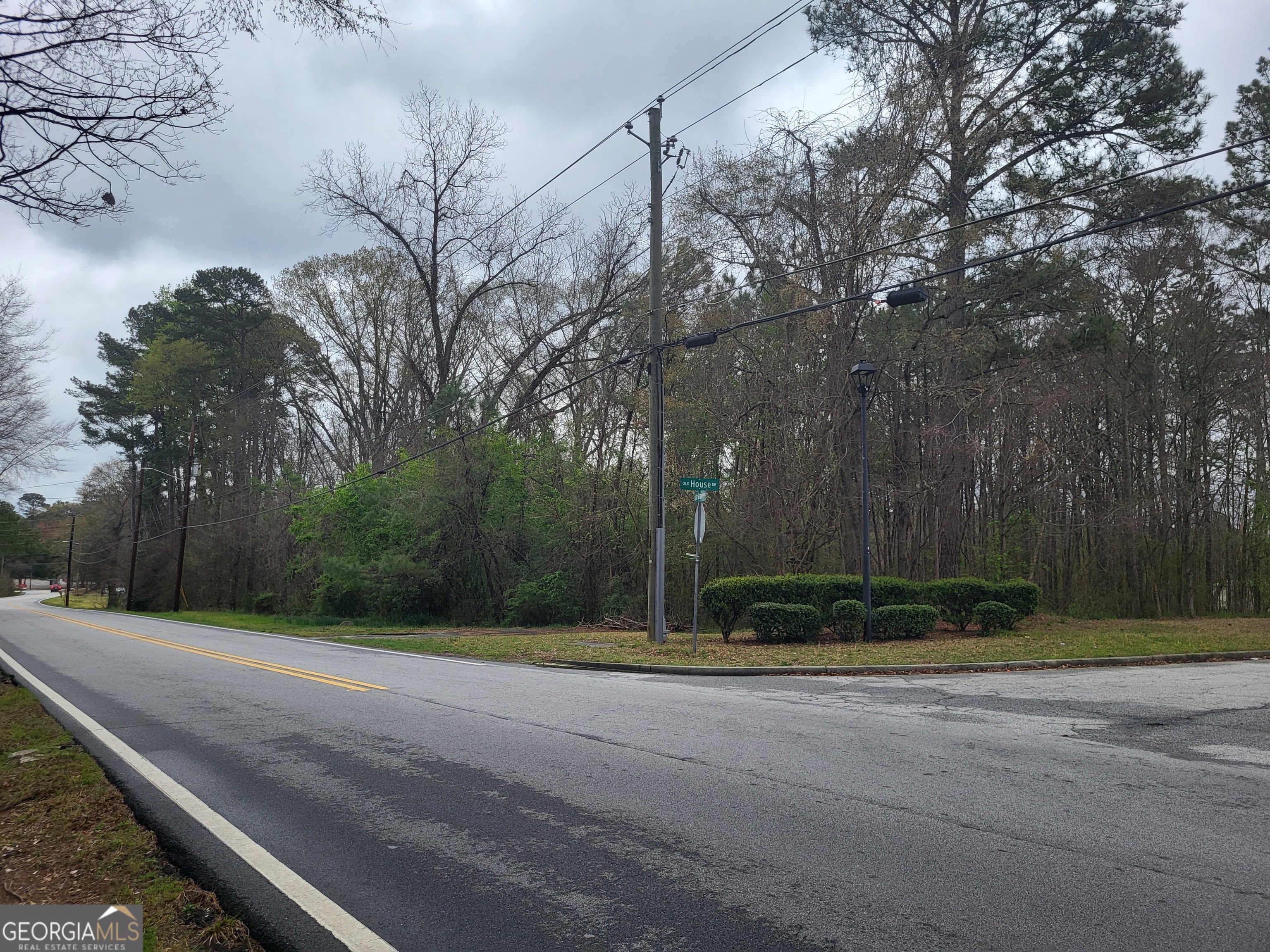 2123 Cedar Grove Road Conley, GA 30288 - Photo 13 of 14 a backyard of a house with lots of green space