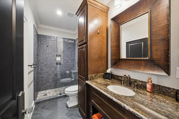 $1,325,000 | 205 West 24th Street, Houston, TX 77008