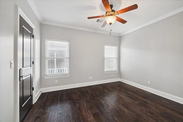 $1,325,000 | 205 West 24th Street, Houston, TX 77008