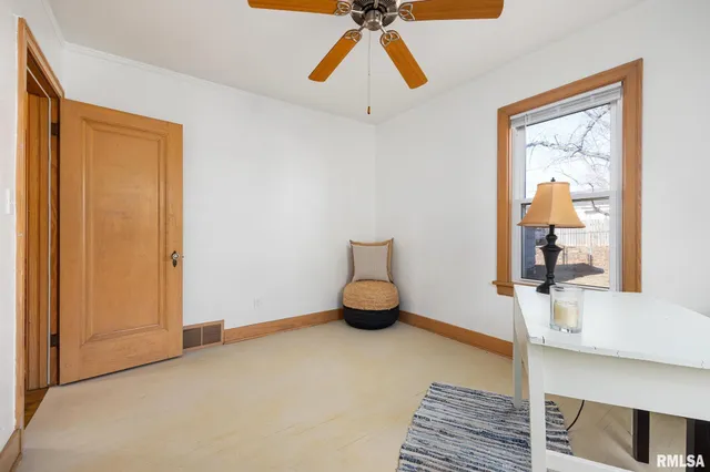 $179,900 | 803 West Meadows Place, Peoria, IL 61604