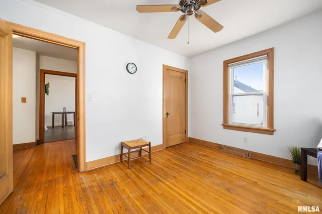 $179,900 | 803 West Meadows Place, Peoria, IL 61604