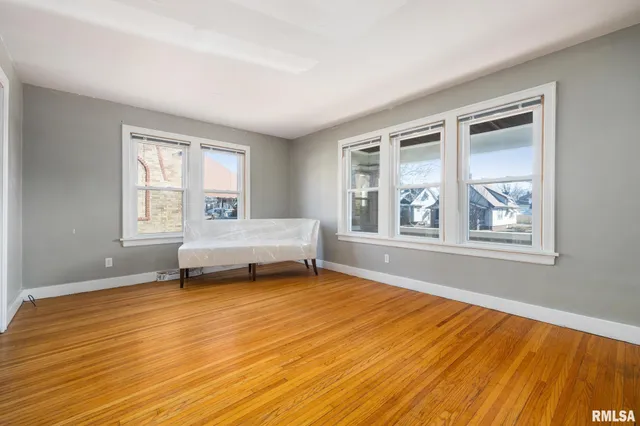 $179,900 | 803 West Meadows Place, Peoria, IL 61604