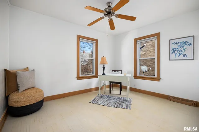 $179,900 | 803 West Meadows Place, Peoria, IL 61604