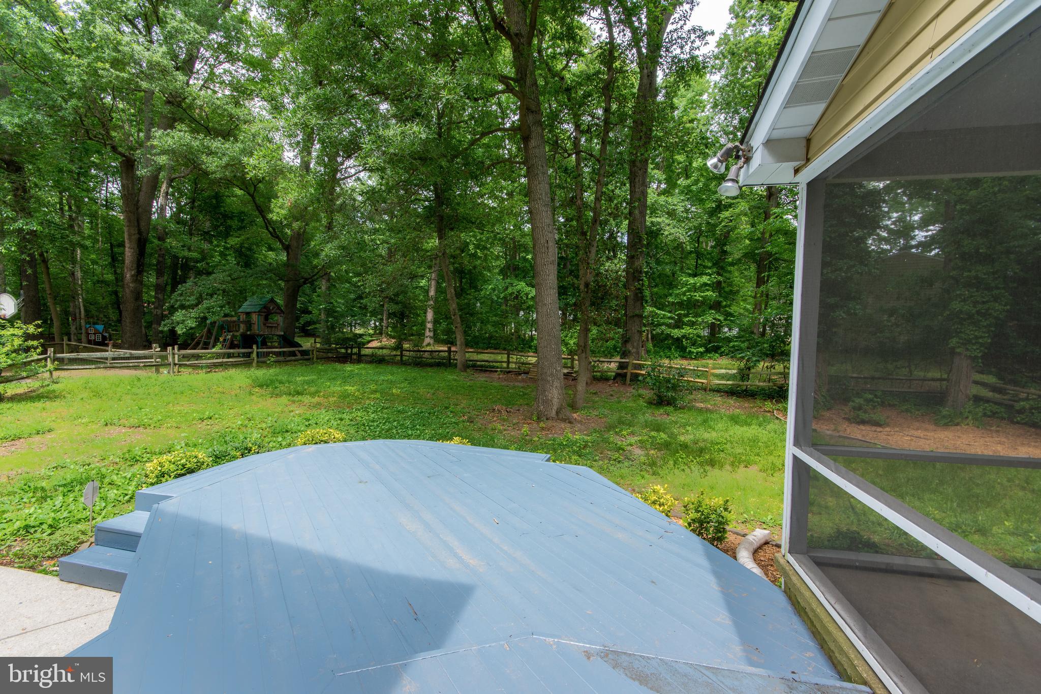 208 Carnoustie Road Dover, DE 19904 - Photo 2 of 22 Fully fenced in back yard, large deck & porch