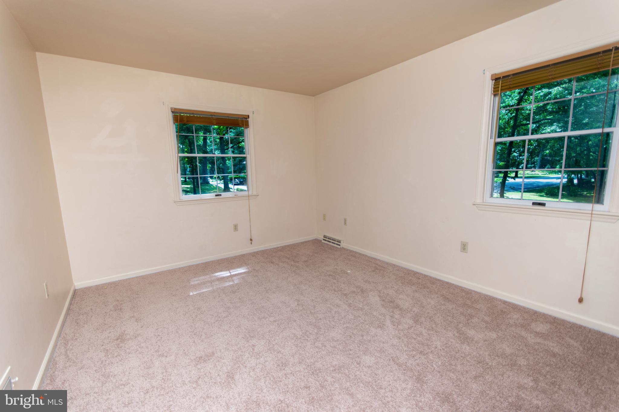 208 Carnoustie Road Dover, DE 19904 - Photo 16 of 22 Nicely sized spare bedroom