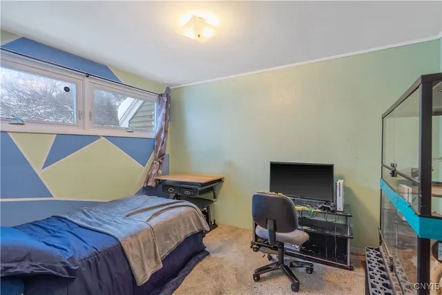 $230,000 | 907 Leroy Road, Cicero, NY 13212