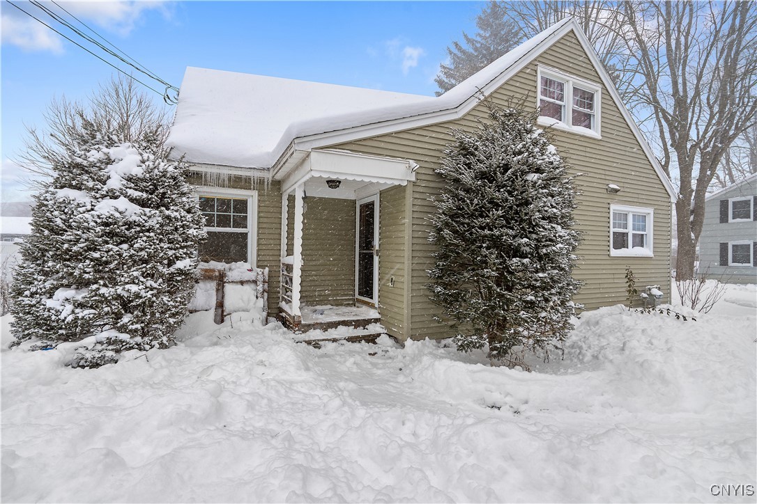 907 Leroy Road Cicero, NY 13212 - Photo 3 of 26