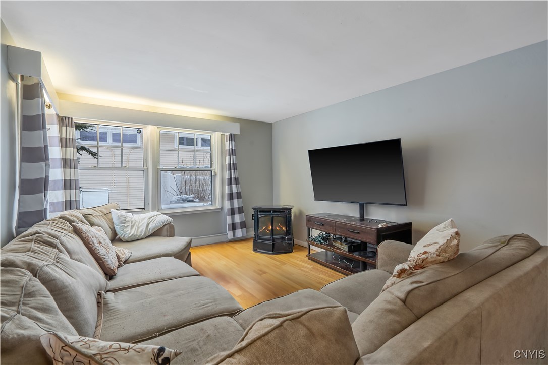 907 Leroy Road Cicero, NY 13212 - Photo 6 of 26