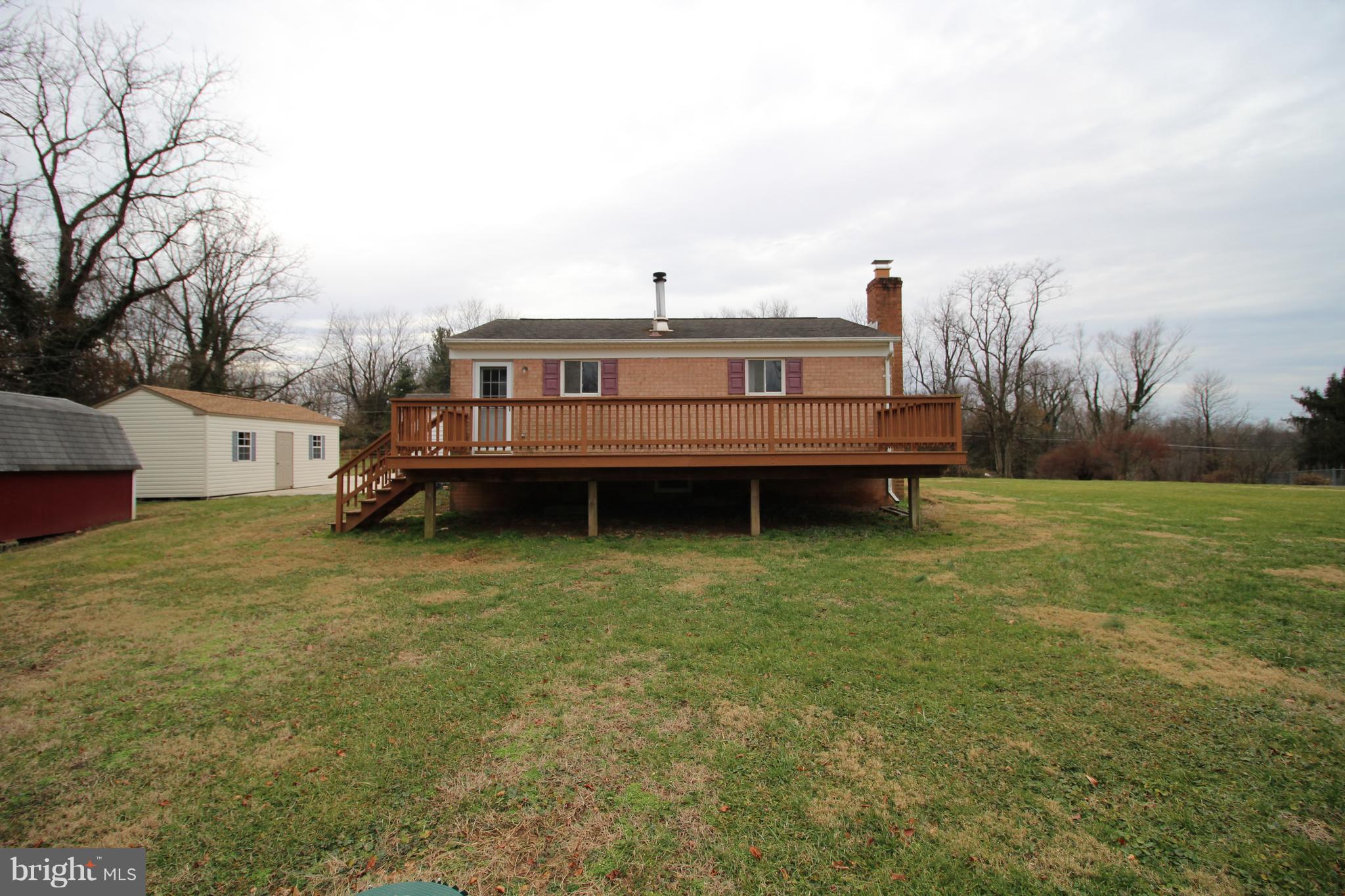 18311 Barnesville Road Barnesville, MD 20838 - Photo 7 of 33 back with deck