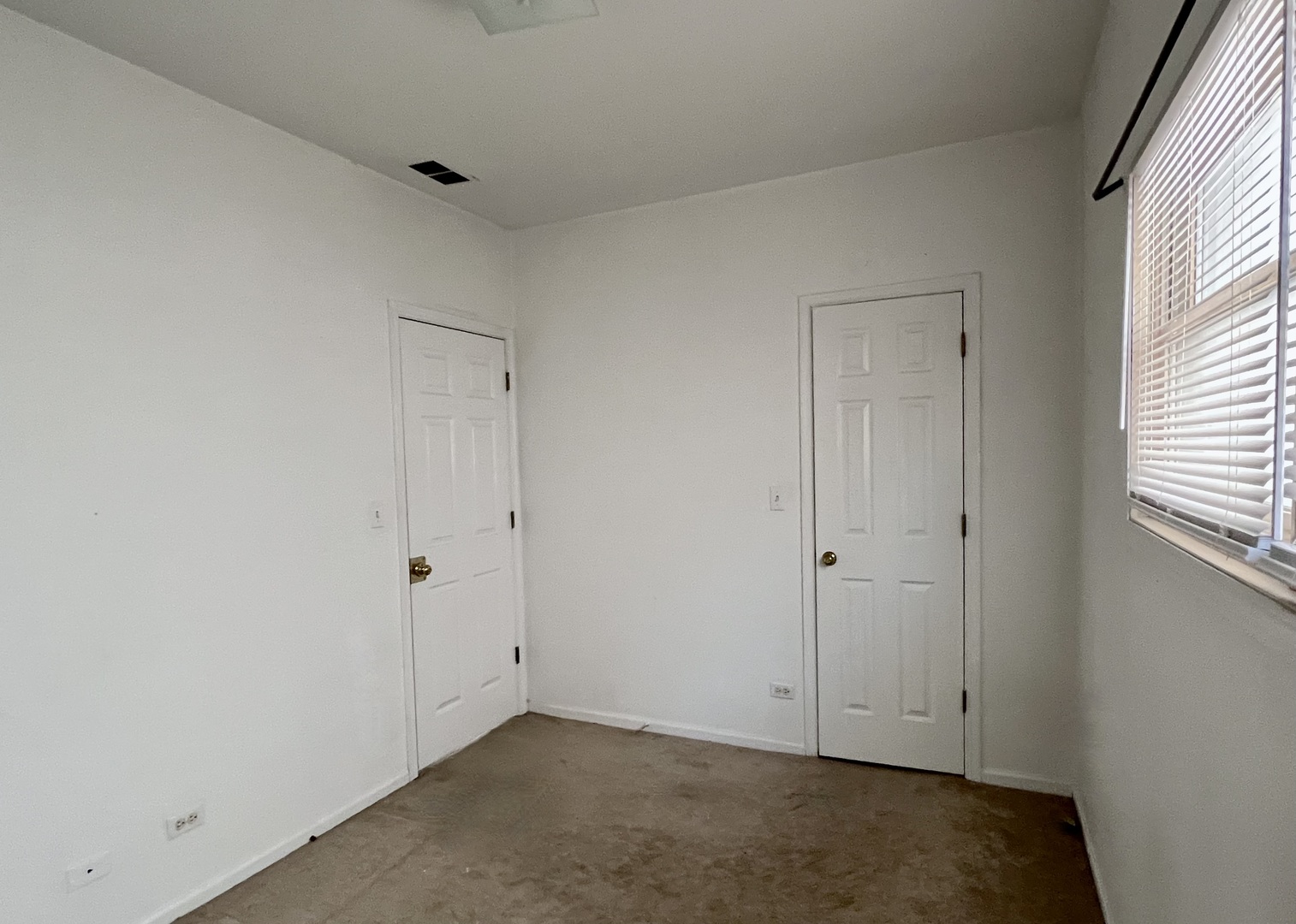 1238 North Cleaver Street, Unit 3 Chicago, IL 60642 - Photo 8 of 16 a view of room with window