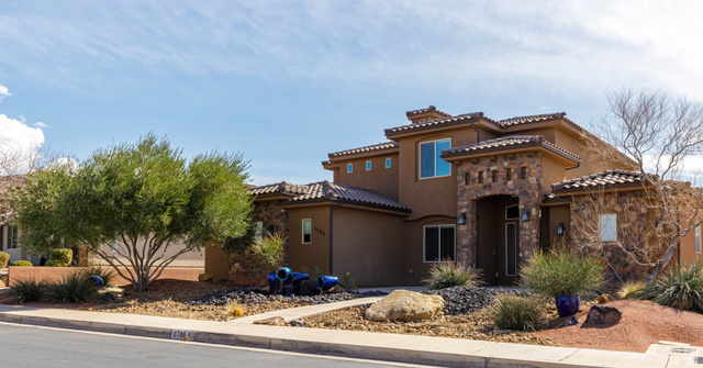 2706 East 3800 South St. George, UT 84790 - Photo 2 of 49