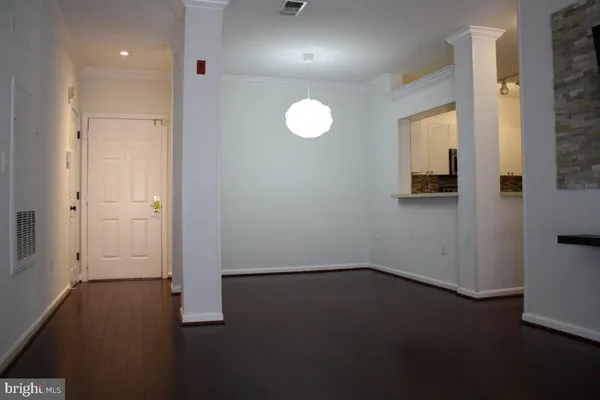 $2,500 | 4561 Strutfield Lane, Unit 3111, Alexandria, VA 22311