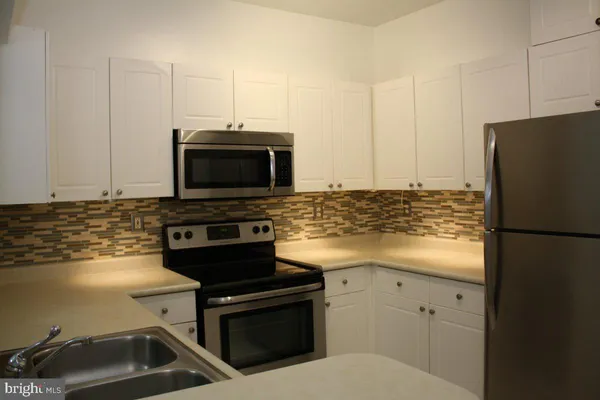 $2,500 | 4561 Strutfield Lane, Unit 3111, Alexandria, VA 22311