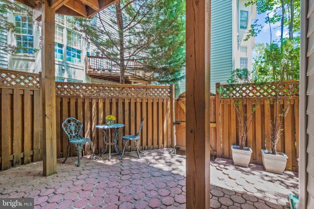 $875,000 | 232 Medlock Lane, Alexandria, VA 22304