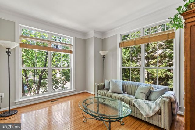 $875,000 | 232 Medlock Lane, Alexandria, VA 22304