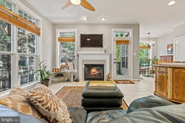 $875,000 | 232 Medlock Lane, Alexandria, VA 22304