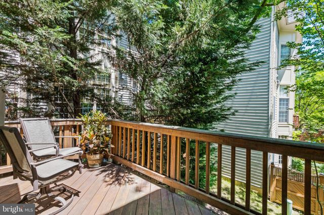 $875,000 | 232 Medlock Lane, Alexandria, VA 22304