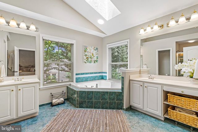 $875,000 | 232 Medlock Lane, Alexandria, VA 22304