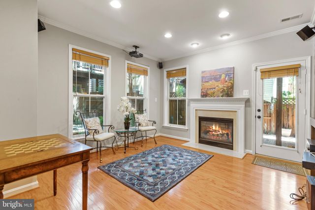 $875,000 | 232 Medlock Lane, Alexandria, VA 22304