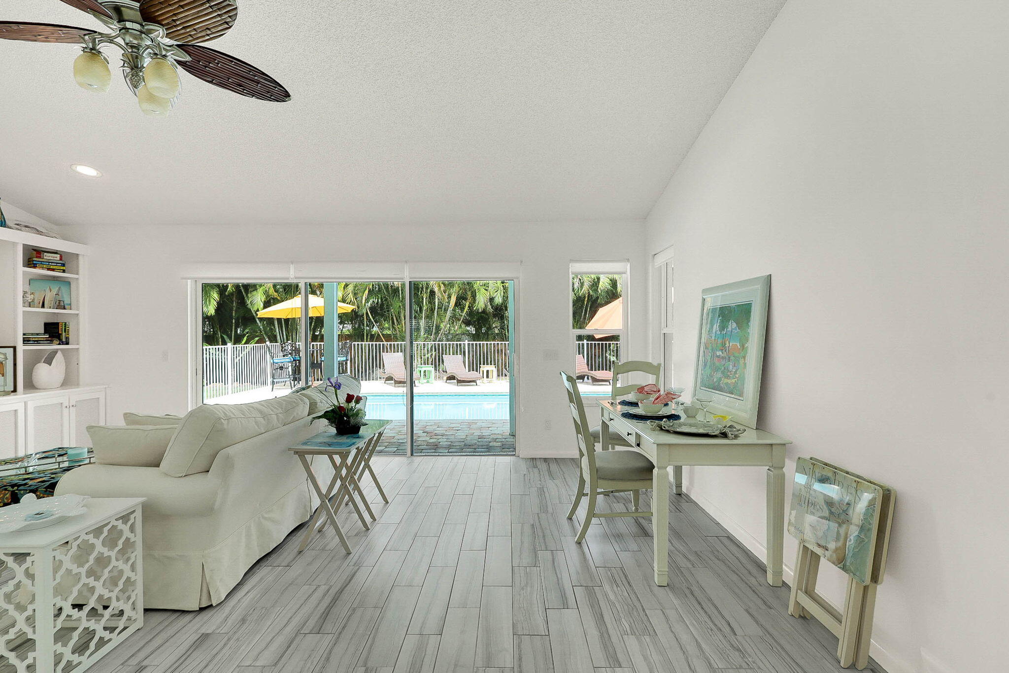 3824 Southeast Fairway East Stuart, FL 34997 - Photo 21 of 67 Family Room